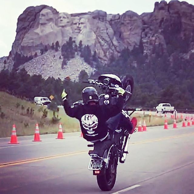 #WheelieWednesday with @scottysmash, the American way - 📷: @_joey55 - Repost: <a href="/BassaniXhaust/">Bassani</a> - #bassanixhaust #DragSpecialties #Since1968