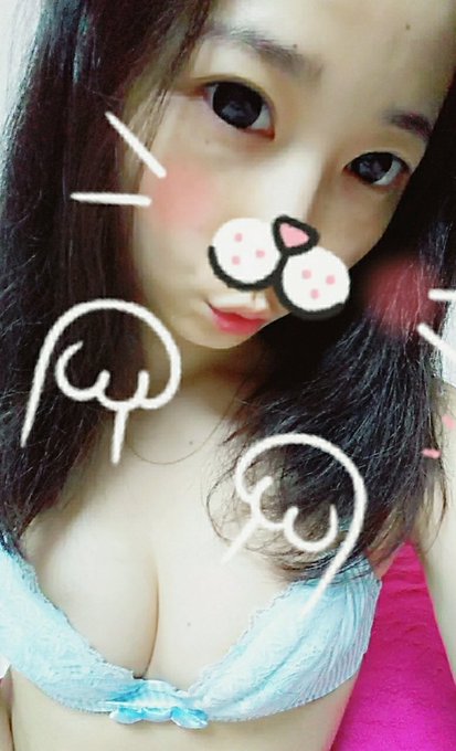 ☆お盆感謝祭開催中〜☆ ファンの皆様いつも応援ありがとう💕みんなで1日1エロ💓by aloha girl's  本日の #1日1エロ #可愛くなーあれ  #お気に入りは猫ちゃん https://t.c<a href="/tag/1%E6%97%A51%E3%82%A8%E3%83%AD"class="tags"><span>#1日1エロ</span></a><a href="/tag/%E5%8F%AF%E6%84%9B%E3%81%8F%E3%81%AA%E3%83%BC%E3%81%82%E3%82%8C"class="tags"><span>#可愛くなーあれ</span></a><a href="/tag/%E3%81%8A%E6%B0%97%E3%81%AB%E5%85%A5%E3%82%8A%E3%81%AF%E7%8C%AB%E3%81%A1%E3%82%83%E3%82%93"class="tags"><span>#お気に入りは猫ちゃん</span></a>