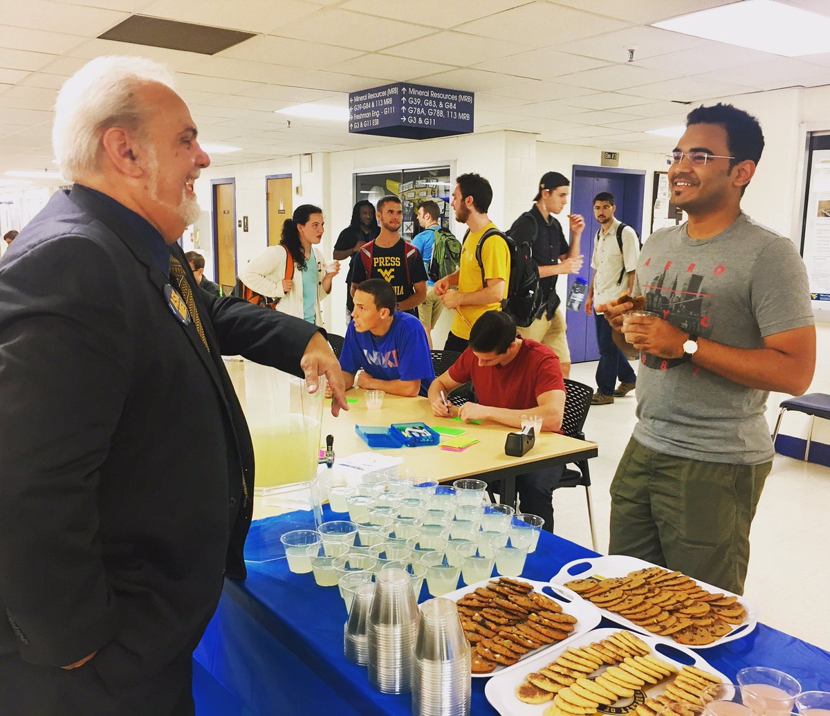 wvustatler's tweet photo. Come meet @DeanGene and enjoy some cookies on the ground floor of ESB 🍪🍪🍪 #wvuengineering https://t.co/1YCSrrEmoV