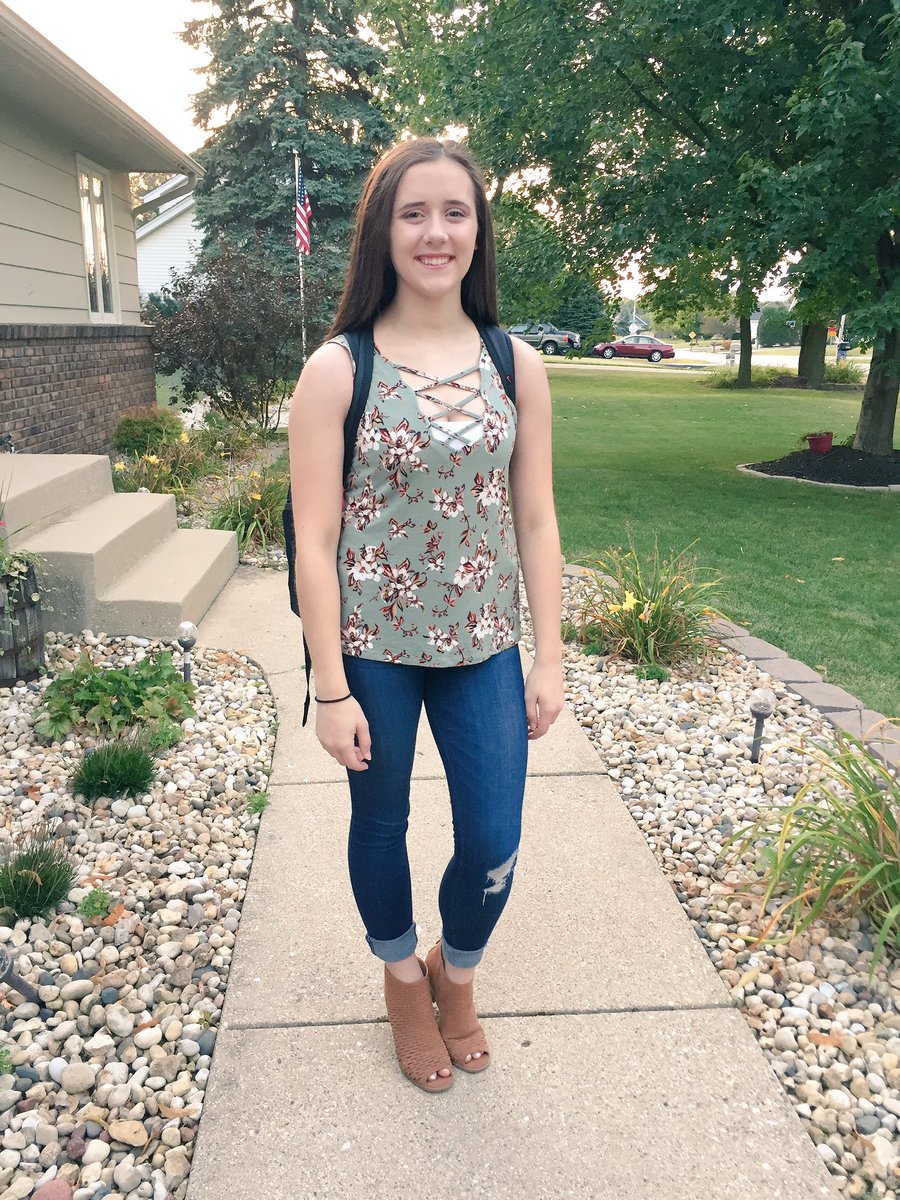 nikkifrey1's tweet photo. First day of school for this cutie
#BackToHarlem
#firstdayofschool https://t.co/hkmuUret40