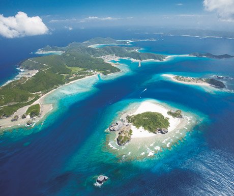 luxurytravel's tweet photo. 14 islands not to miss in #Okinawa https://t.co/ibOPQ9uYQ6 https://t.co/Ikd0LPKR6u