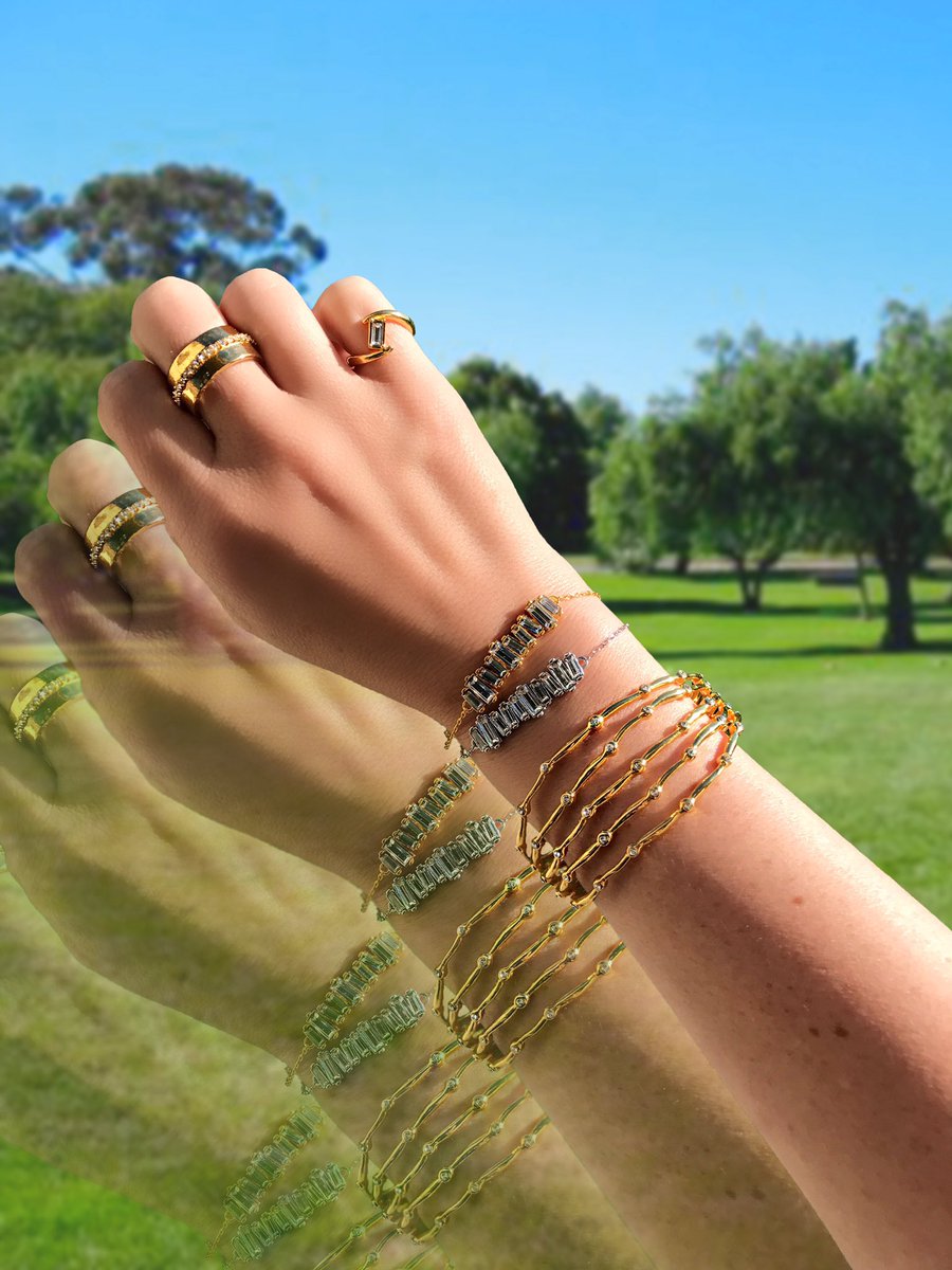 MelissaLovy's tweet photo. Getting Through Hump Day Like ๐๐๐ | #LovyLady #RosalieCuff #LarsaBracelets #OliviaRing #BellaRing https://t.co/CP4zOyjgQA https://t.co/rmTjFj7PDk
