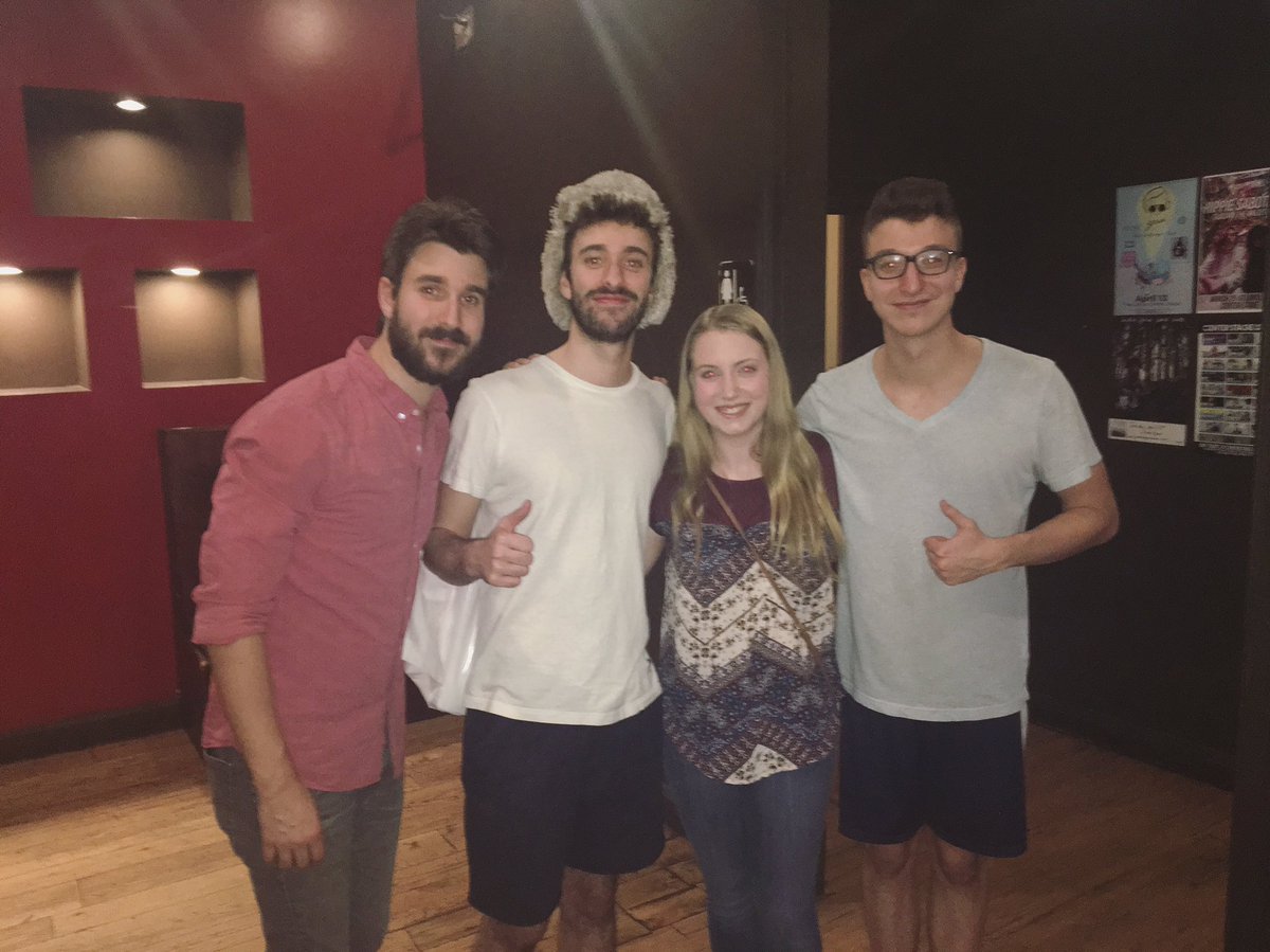 sarah_necola's tweet photo. @AJRBrothers @JackAJRbrothers #JackMetsBDay ππ»ππ» https://t.co/iyzwkFWEnl