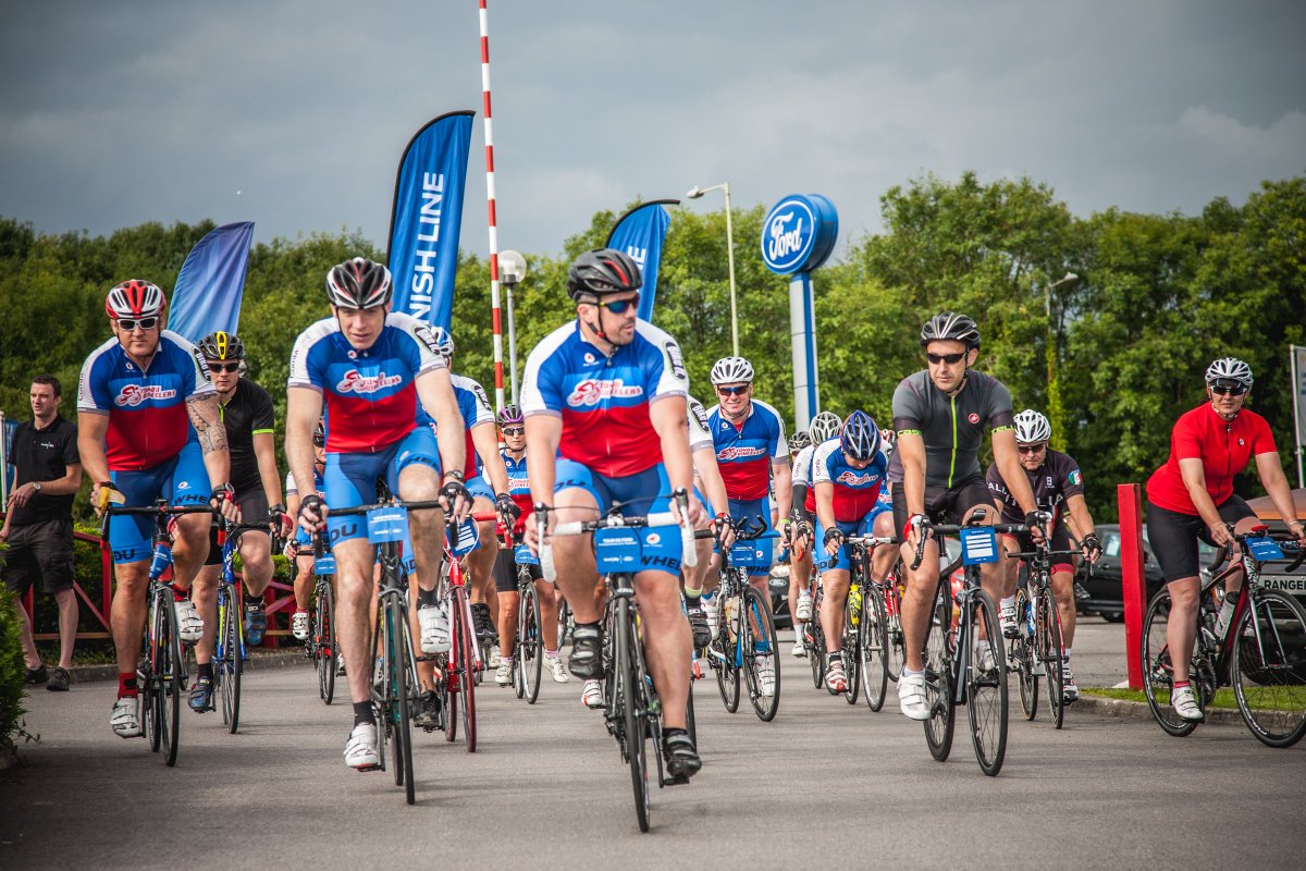 BridgendFord's tweet photo. Some great scenes at #Bridgend #Ford on the weekend for our #TourdeFord #Event 💙 #cycling #rideout #sportive #roadbikes https://t.co/lPSqO27oJC