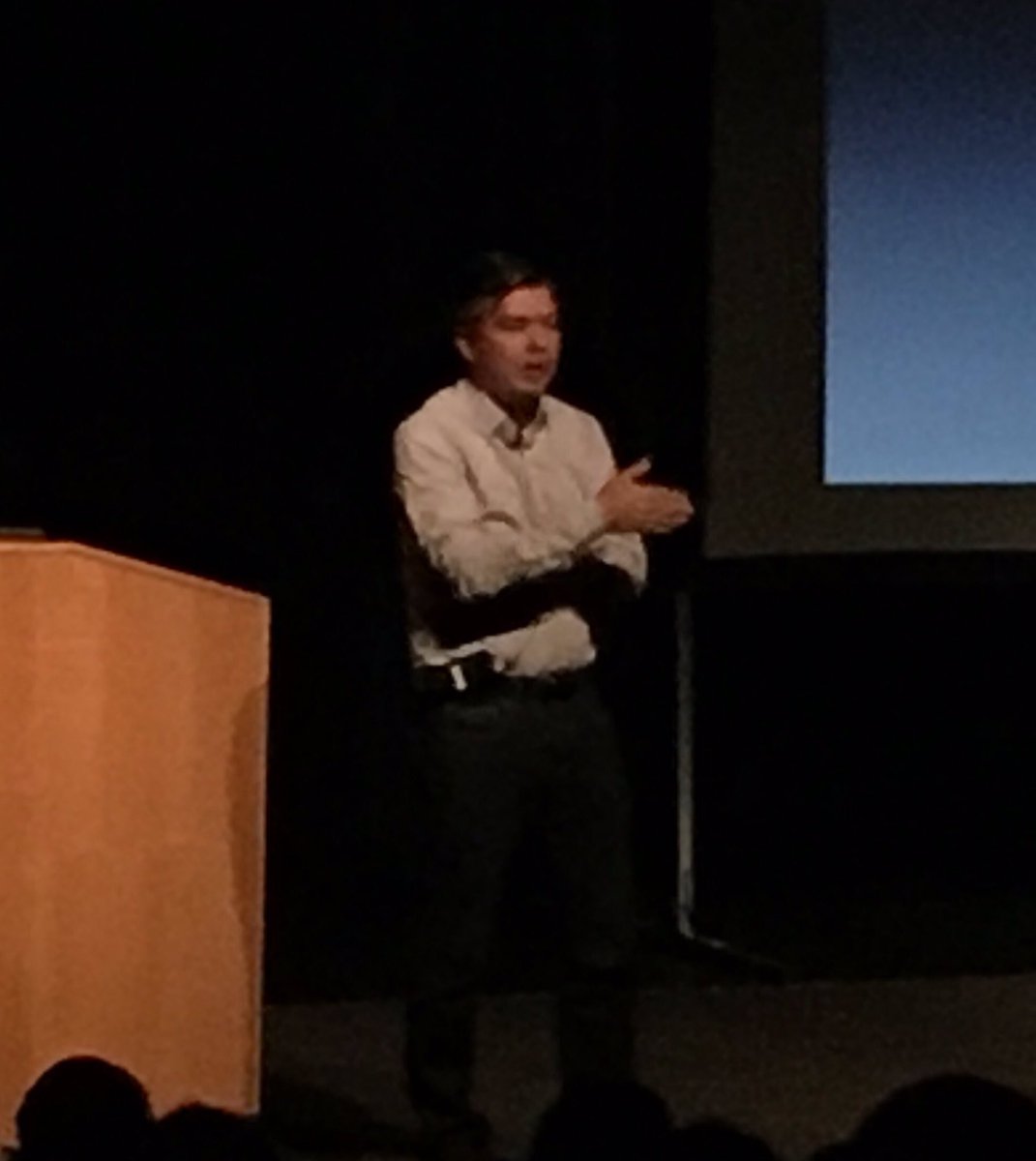 brian__curl's tweet image. Dr. John Landis from @Apple keynoting @BeavertonSD Leadership Summit.  #bsdempower17 #bsd1thing
