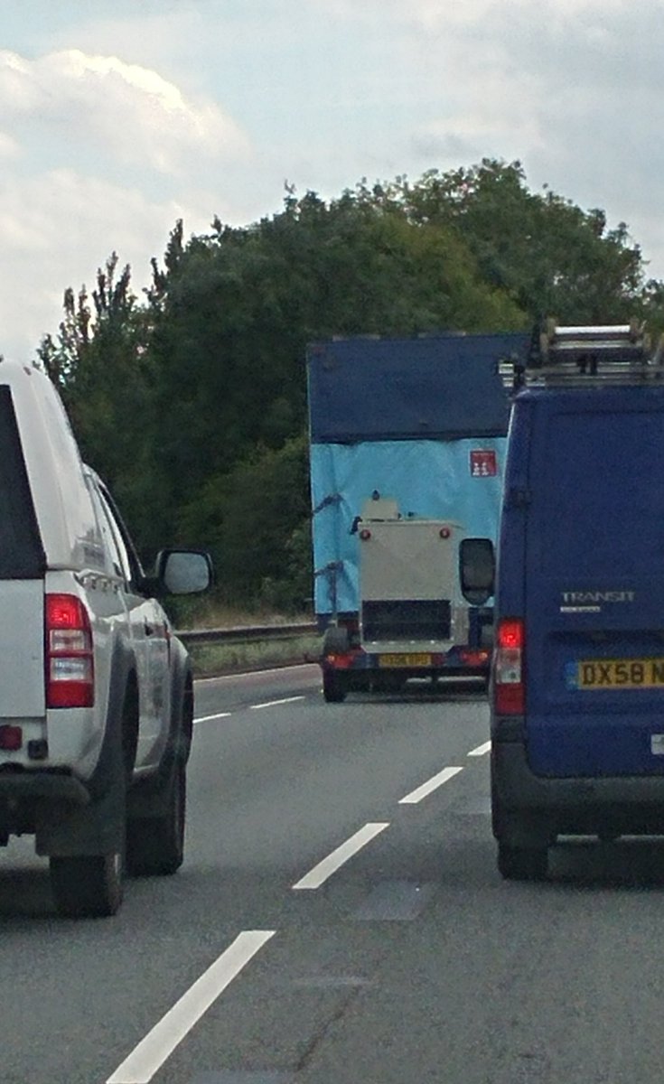 Robert_JLambert's tweet photo. @FacesPics  Help! Being kidnapped!! https://t.co/2twAfsxz1A