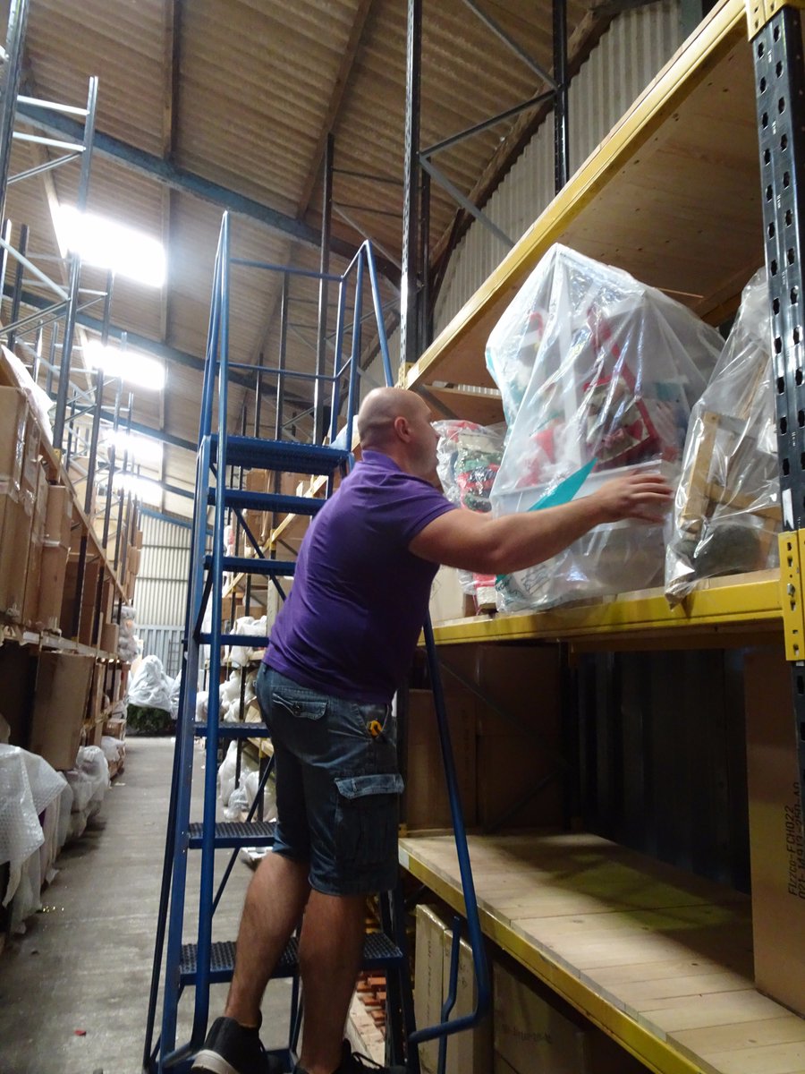 FizzcoProjects's tweet photo. Spring clean of our festive warehouse ready for exciting new 2017 stock for bespoke Christmas Installations at shopping centres near you! https://t.co/ayQdbKIWqu