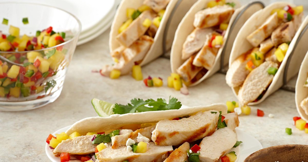 Stephtastical89's tweet photo. Put down those beef tacos and try these Grilled @PerdueChicken Tacos &amp; Spicy Mango Salsa #Promotion #PerdueCrew - https://t.co/bvsXP7OW6E https://t.co/z4OSqJAYVL