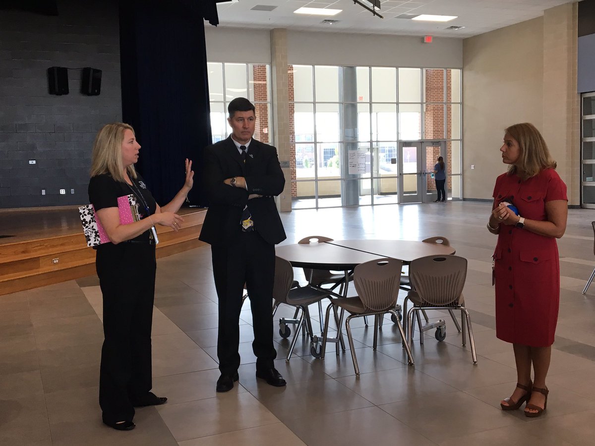 katyisd's tweet photo. Three floors of collaborative classrooms, smart boards, quiet spaces at lunch time and learning stairs all for the new @PaetowHS students! https://t.co/OqmgZRvf68