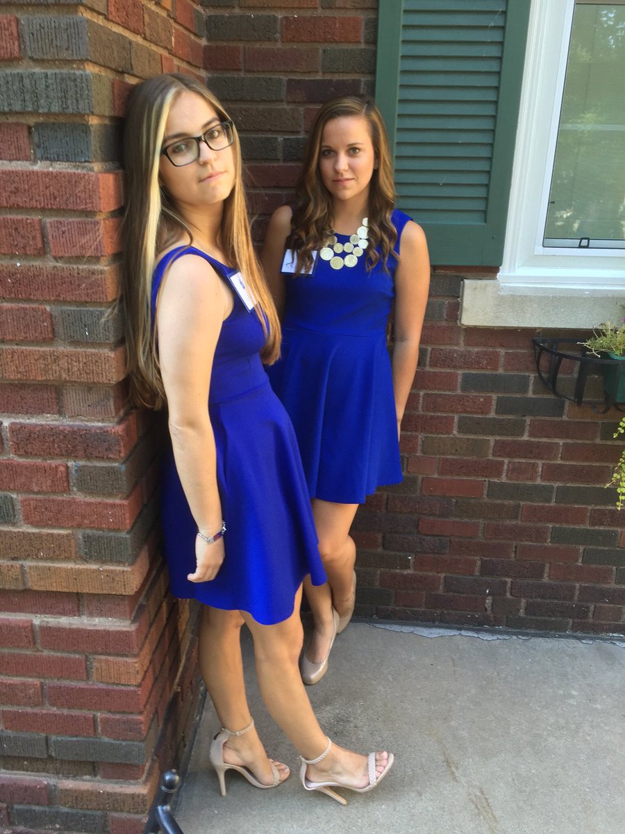 k_doggg1's tweet photo. Go Greek to meet cool friends like Kat #uiffr #uiffr17 #iowaaxid https://t.co/THlS9QoyNK