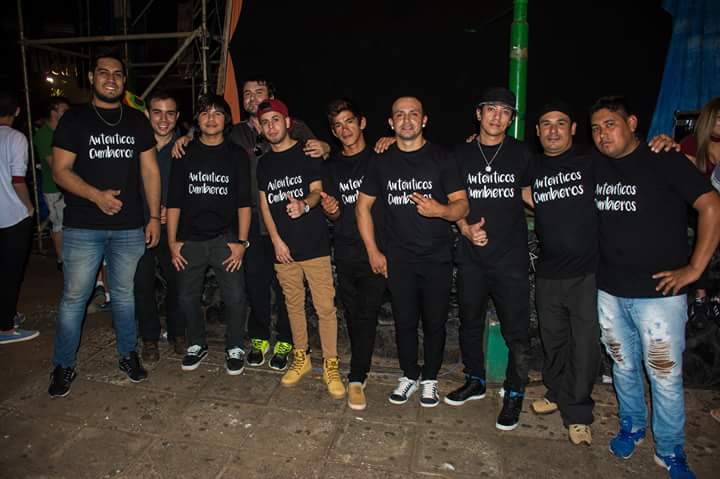 Autenticospy's tweet photo. La muchachada de Auténticos Cumbieros vamos por más que esto no para !! https://t.co/DJbmYN2kmD