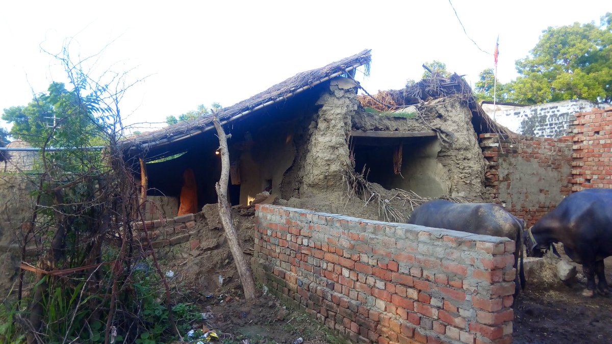 MadhurimaSangma's tweet photo. The poor Indian govt is talking about.. Widow. Mother of two. No house to live. No land to cultivate. 

In Etah.. https://t.co/1gSPO5D8n2