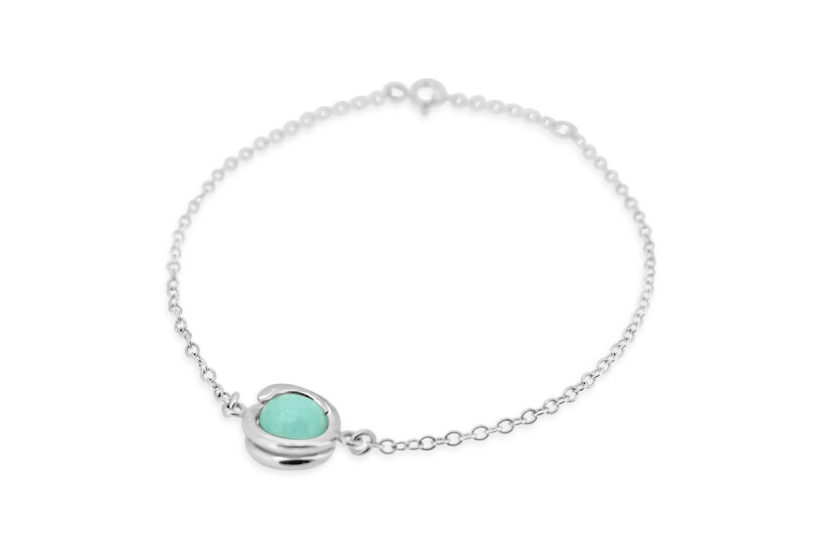 MareeLondon's tweet photo. #silverjewelry #Aqua #jade #summertime #musthave #shop today https://t.co/Ezw6bmKl3g #london #designer #onfleek https://t.co/BbTf1B7kkO