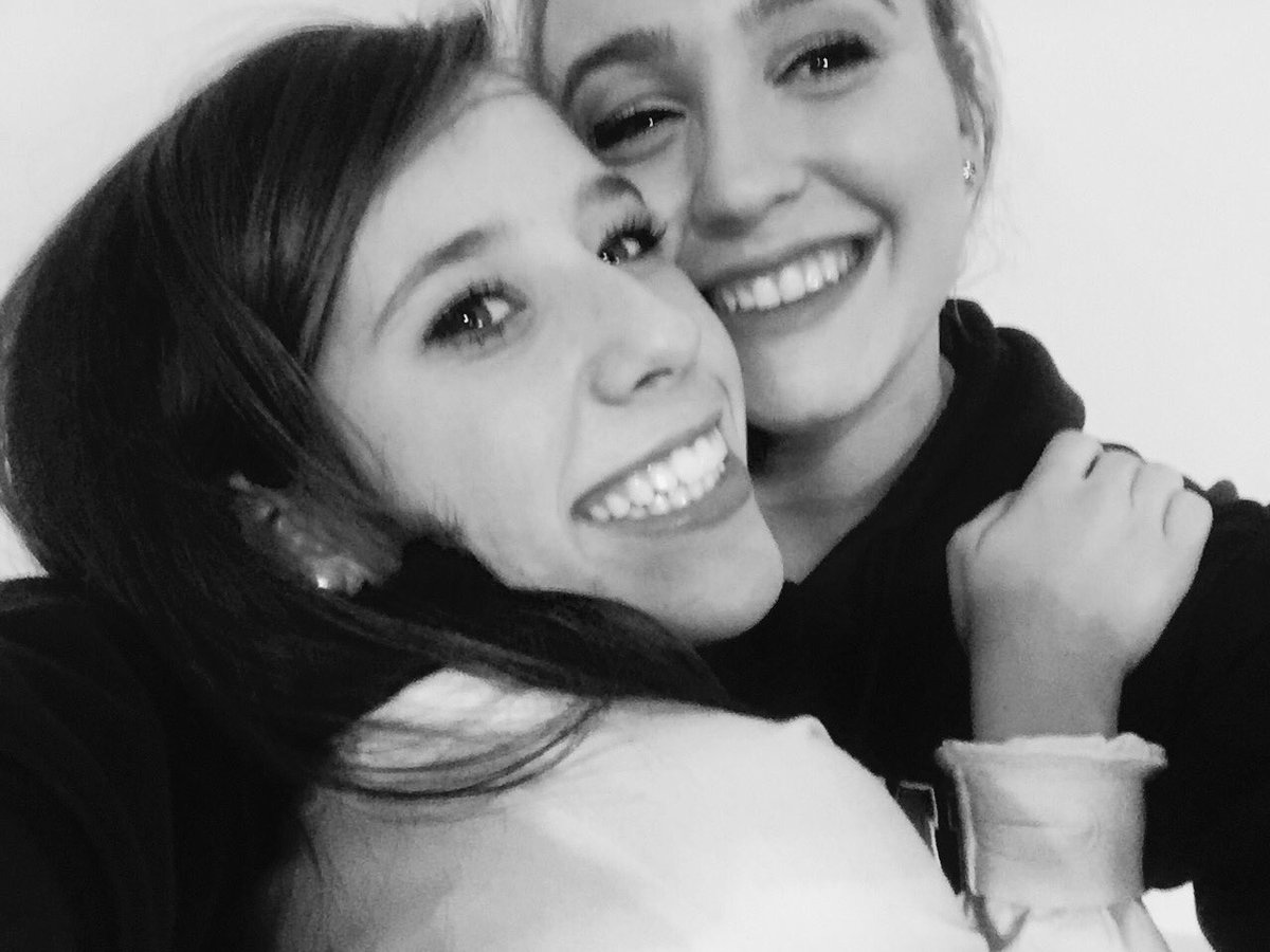 joholder_'s tweet photo. happi bday to my lil nuggy!!! u may suck a texting back and making plans but i love u anyway and blessed to have a bestfrannn lyk u🍸🌞😍🍑 https://t.co/FGASfoqNGv