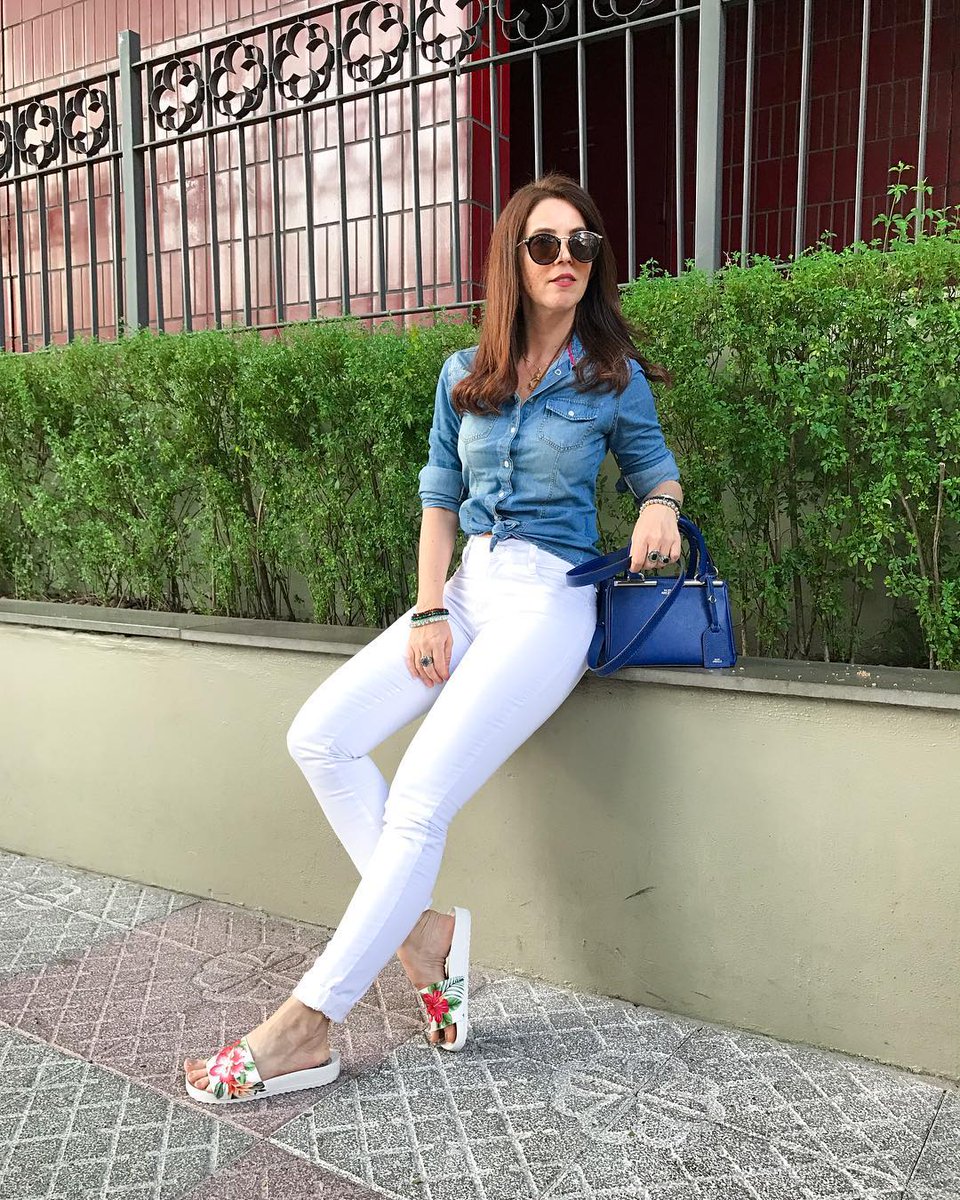 TiZKKA_br's tweet photo. Flávia Tanouss #arrasa nos #looks #casuais e cheios de #estilo 😍 💕#Roube mais #looks dela 👉https://t.co/GPjUdxDLr4 https://t.co/It79I7JTxI