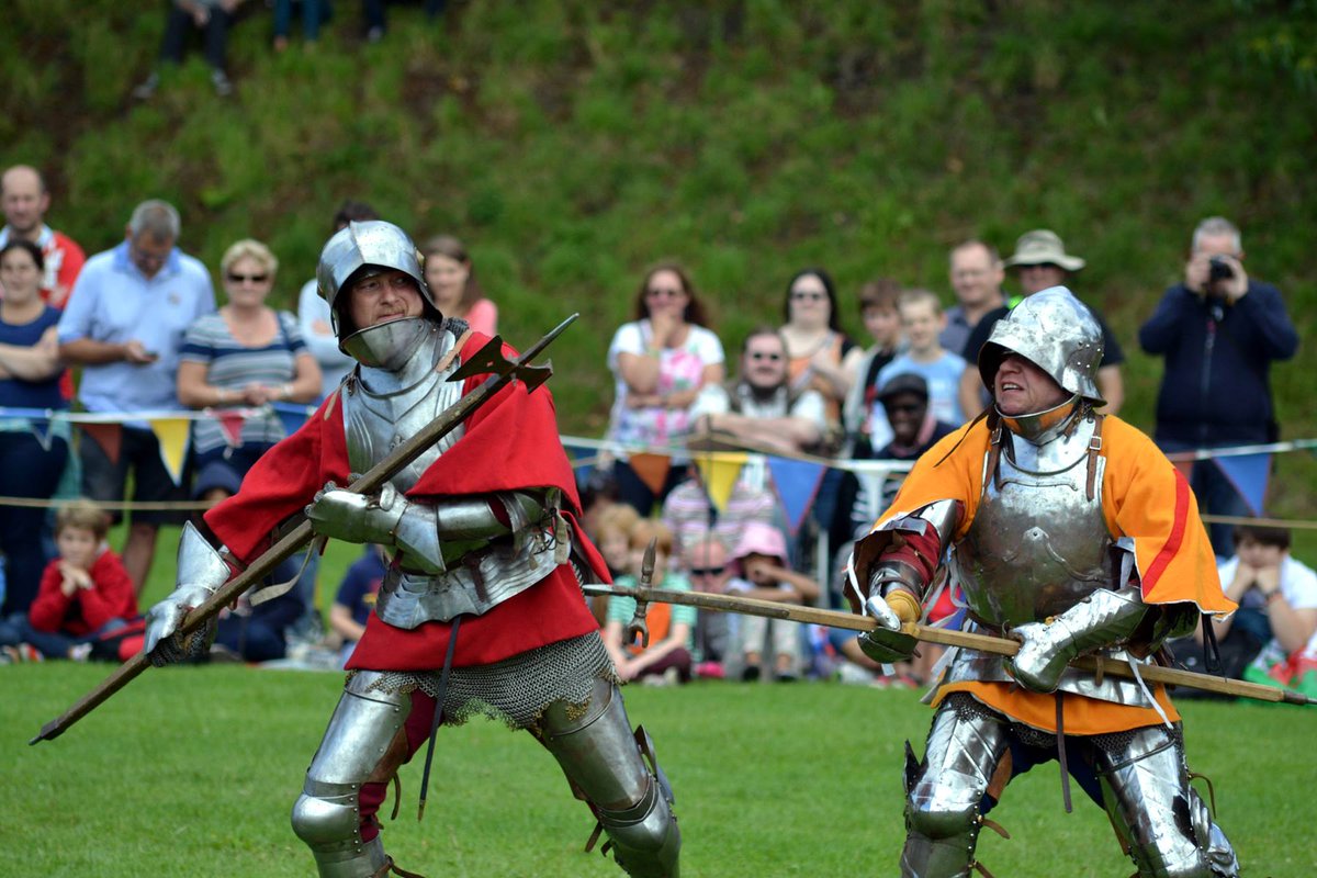 cardiff_castle's tweet photo. Soak up the sights and sounds of life centuries ago at Grand Medieval Mêlée. Archery, falconry, storytelling, combat &amp; more! 19-20 August. https://t.co/JfMbVIlDVb