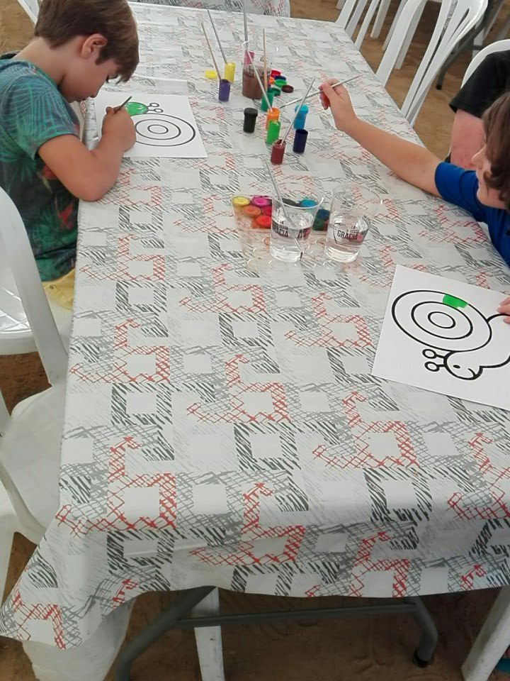 Ara, a l'espai TASTA GRÀCIA, taller de pintura infantil a la #fmgracia2017