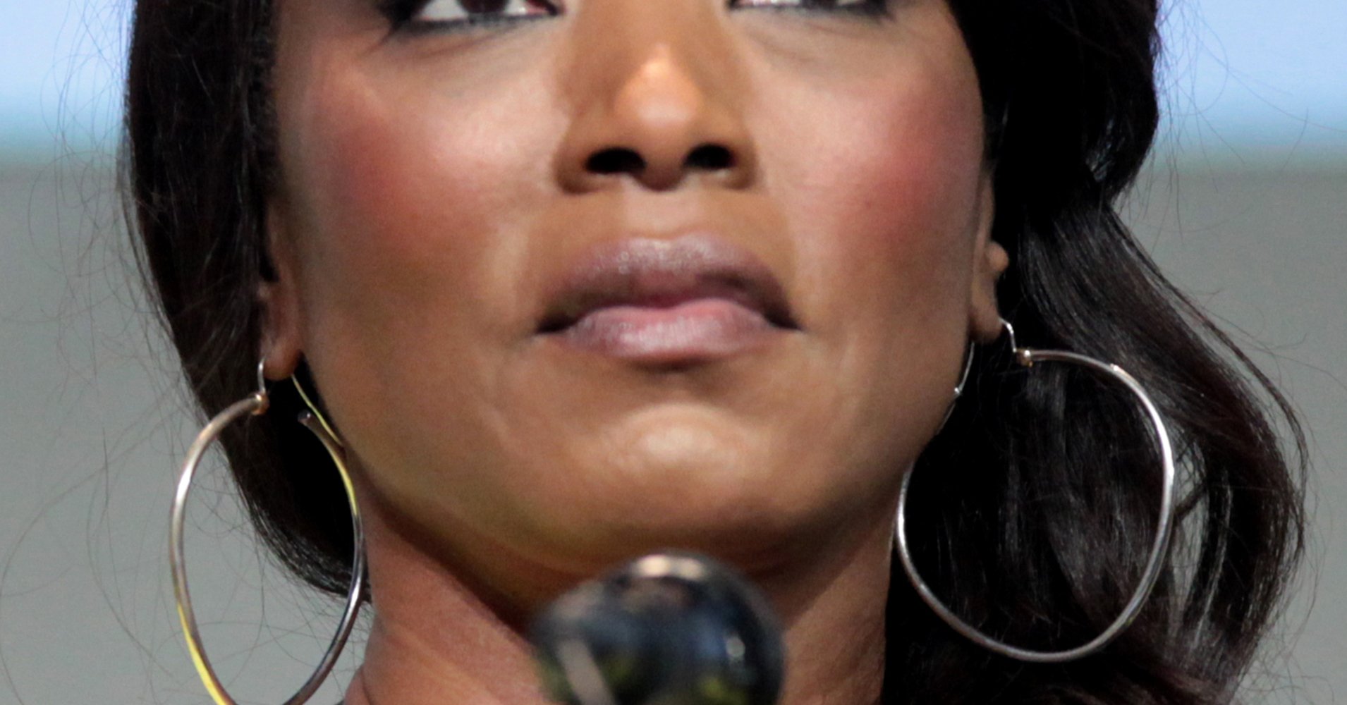 Black History \Erryday\: Happy 59th Birthday Angela Bassett  