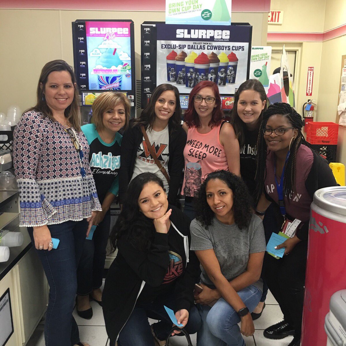 MsLicht3rd's tweet photo. #Achzigerallstars #beleiveinMesquite #goosechaseapp https://t.co/M8RGpe9P7N