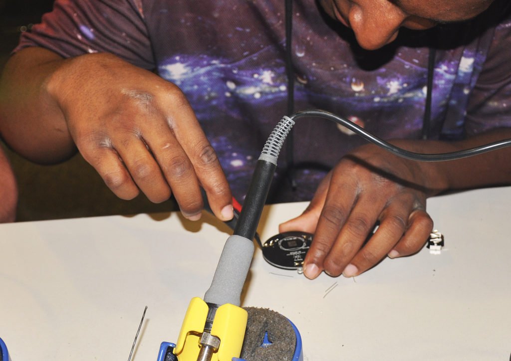 Circuits, Circuits - upstartu.org/circuits-circu…