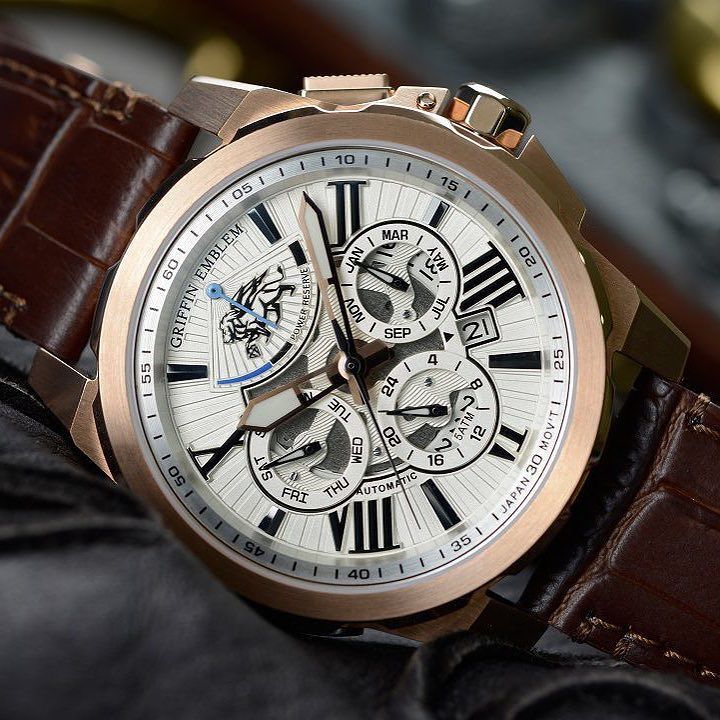 Watch_Drop's tweet image. This complicated @griffinemblem watch flawlessly fits a lot of functionality and style into a single wrist accessory.
.
.
.
.
.
.
:
.
.
#lu…