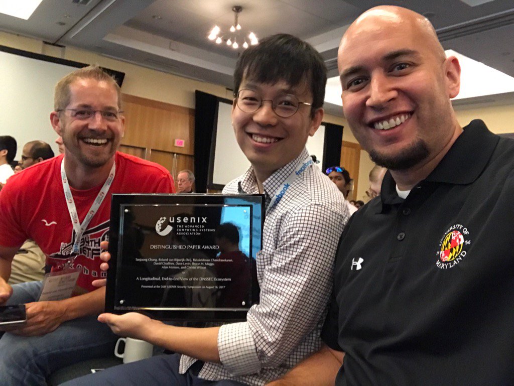 DistributedDave's tweet photo. Very honored to have received a distinguished paper award at USENIX #security17 for our work on measuring DNSSEC! https://t.co/8vXNx28LiY