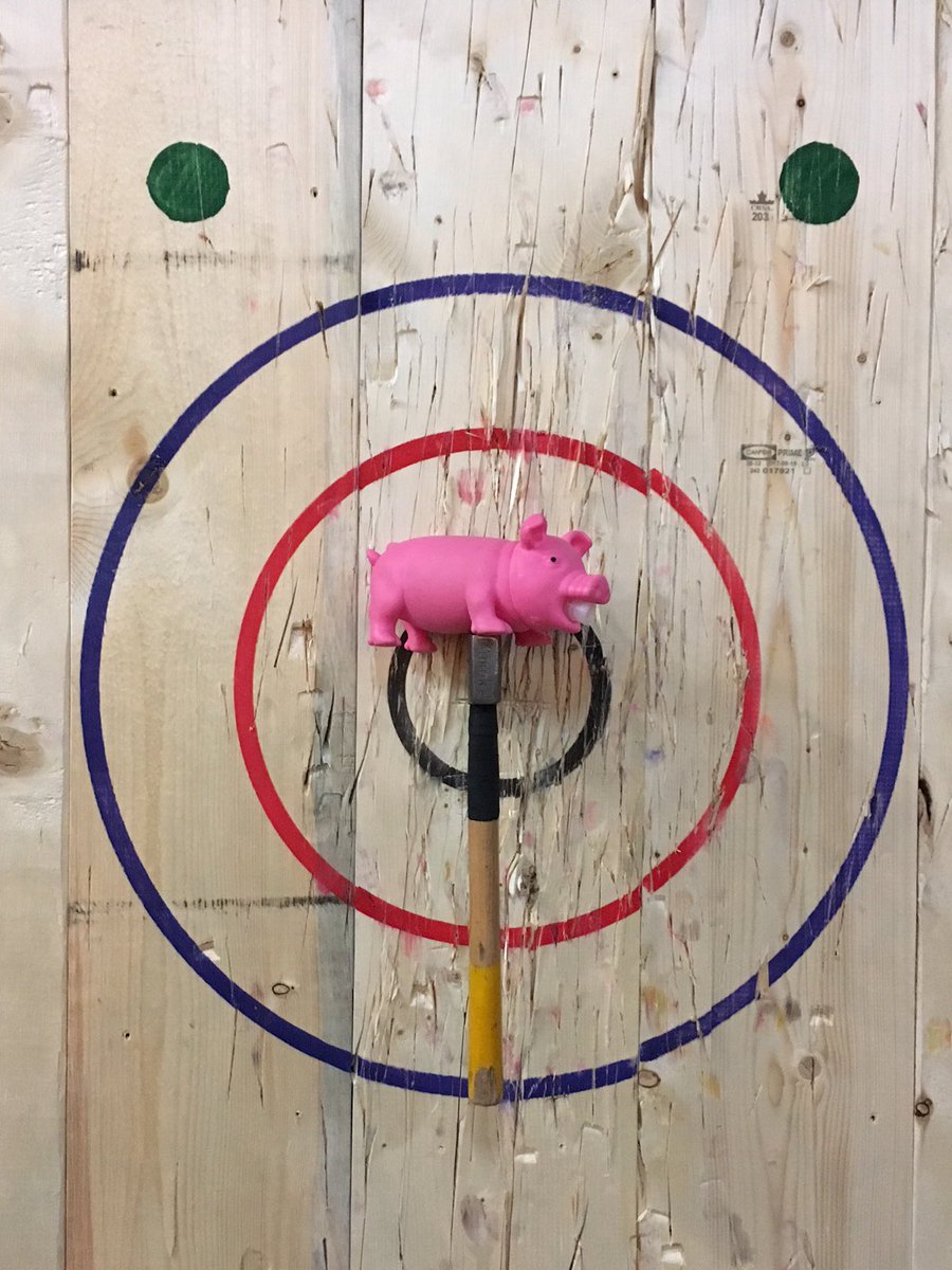 PiggyCochon's tweet photo. Bullseye! Or should I say pigseye! #Baconpalooza #BATLOttawa @batlgroundsaxe https://t.co/ZXxhQAUuMP
