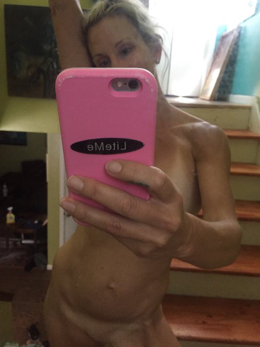 Morning https://t.co/NM7TpwRErD<a href="/tag/creampie"class="tags"><span>#creampie</span></a>