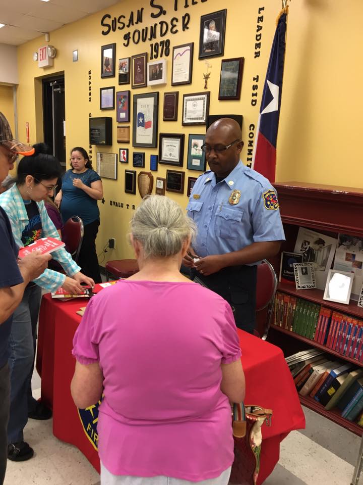 ReadyCC's tweet photo. @ReadyCC at the Deaf and Hard of Hearing Center this morning with various departments giving important info.
#ReadyCC #LEPC #ReverseAlert https://t.co/V2PMP3PfPn