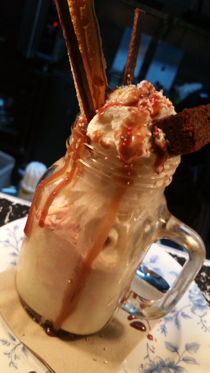 the_equitable_'s tweet photo. Try our freakshakes!! Available in chocolate, mint, strawberry, and vanilla. 🍦🍫🍓🌿 https://t.co/Pi13fmOm0R