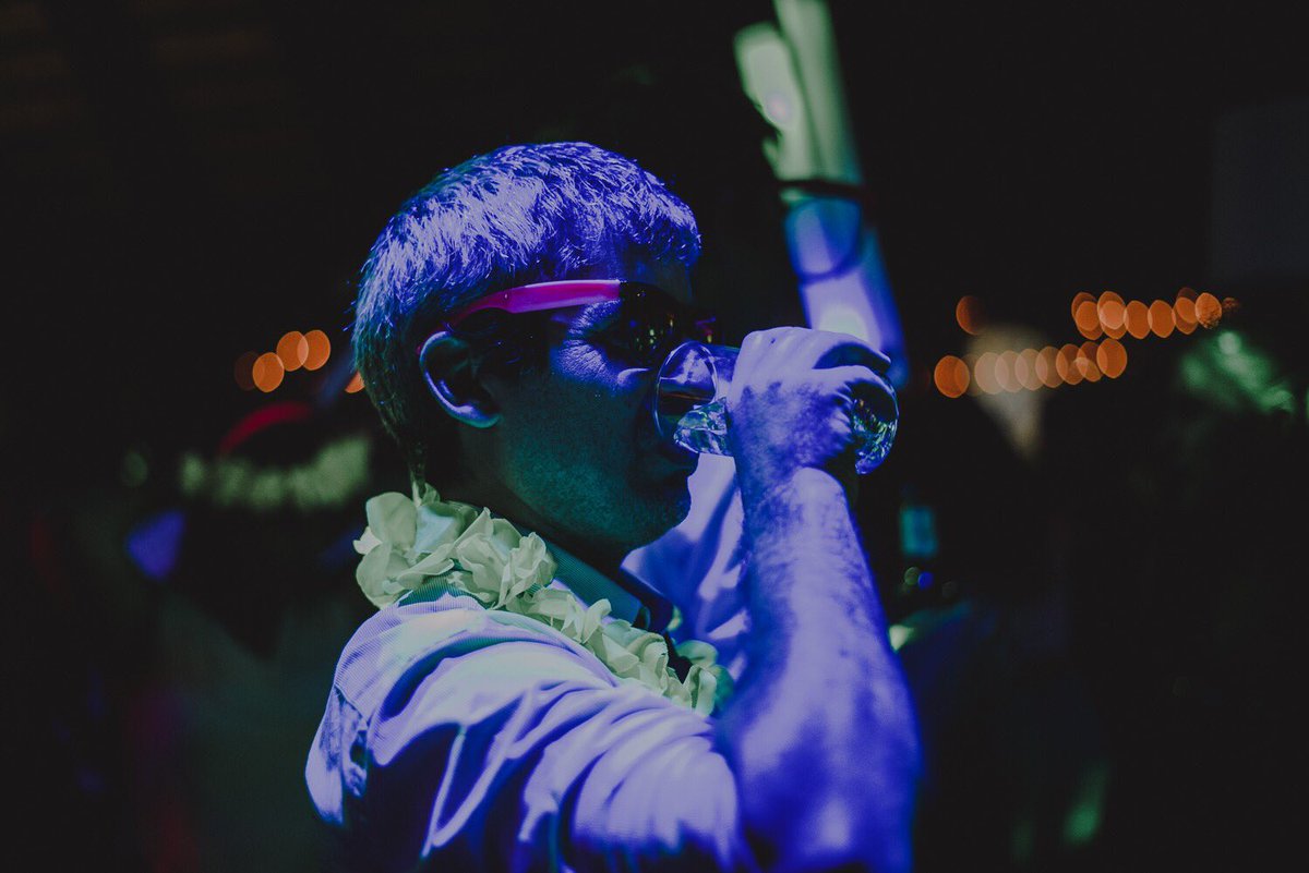 Fiesta 😎!!!
.
.
.
#wedding #party #weddingparty  #weddingday  #celebrate #instawed #instawedding  #quenocheteté