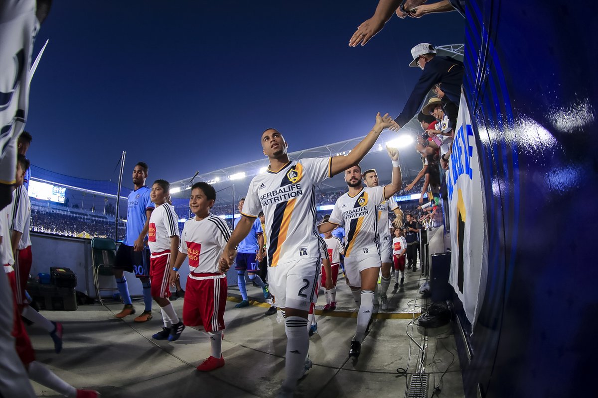 JDPower's tweet photo. Congrats! The @LAGalaxy ranks highest among all SoCal sports teams in our #JDPowerFanStudy! #JDPowerAwards https://t.co/GZ1wF1nVyl https://t.co/TlTmVLbqbM