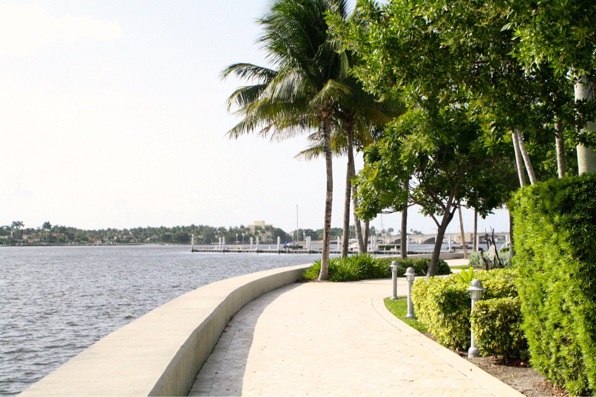 getallocable's tweet image. Such a gorgeous day, we couldn’t resist a walk by the waterfront.
#westplambeach #sunnyday #Allocable #BI #business  #humpday