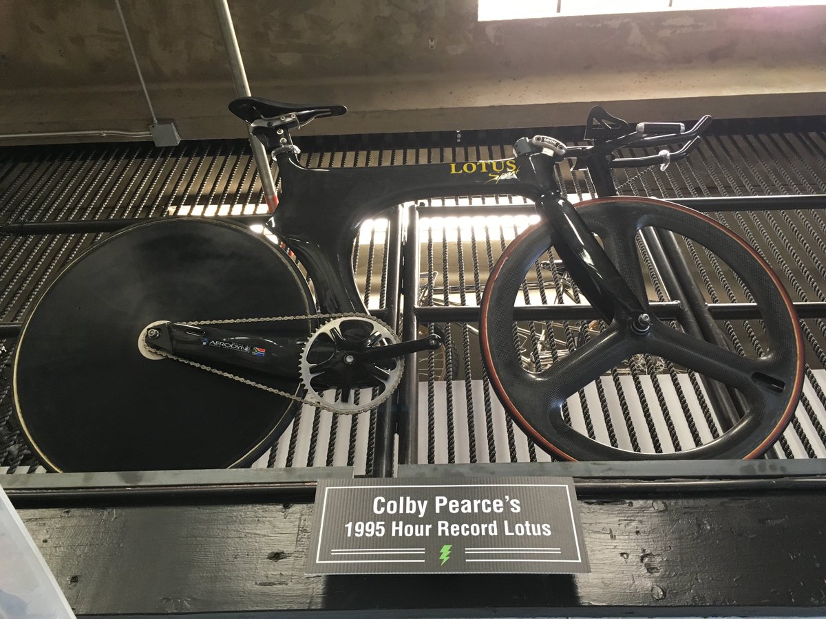 TheProsCloset's tweet photo. @CwPearce @tempokemp Yup. Safe and sound in the #TPCmuseum! https://t.co/9DNiUxMnPp