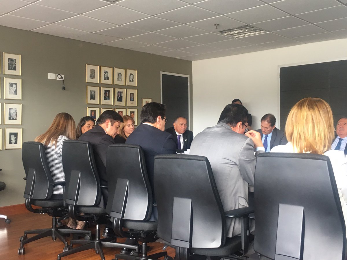 CGTCol's tweet photo. @JulioRGE en #CPCPSL plantea imp articular Trabajo #CPCPSL con las Subcomisiones Departamentales en materia de resolución de conflictos https://t.co/KDXn4DC7S7