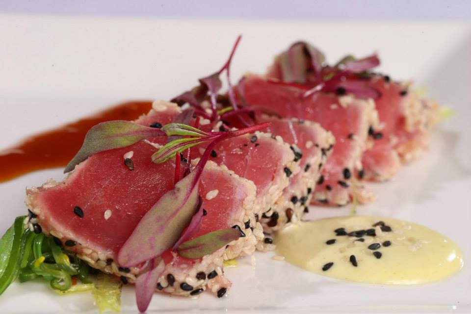 HonuKitchen's tweet photo. Save $25 off the purchase of 2 or more entrees with our FREE Customer Appreciation Voucher 
https://t.co/91fkr1T5LE https://t.co/gBmsnlgoBA