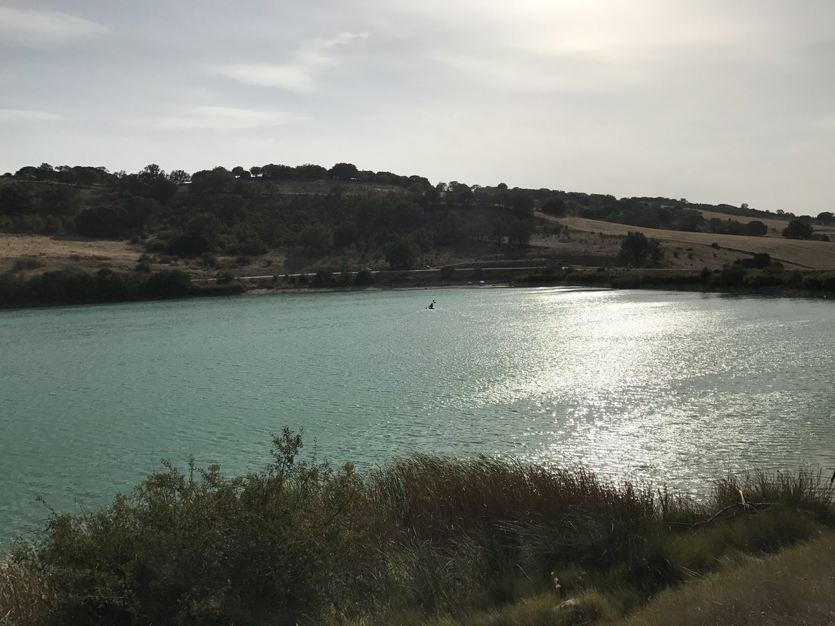 kikesjr's tweet photo. Pasando el día en el embalse de encinas de esgueva @tiempo_rtvcyl https://t.co/YANjojaHe9