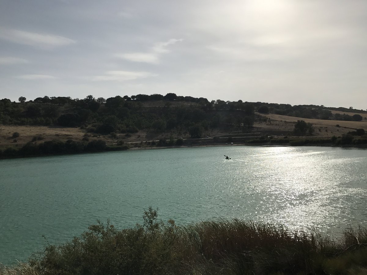 kikesjr's tweet photo. Pasando el día en el embalse de encinas de esgueva @tiempo_rtvcyl https://t.co/YANjojaHe9