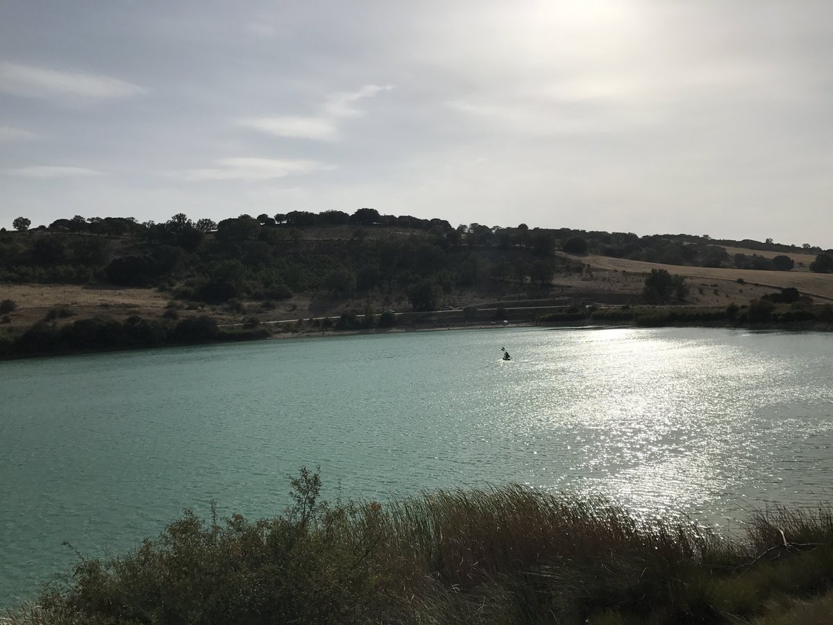 kikesjr's tweet photo. Pasando el día en el embalse de encinas de esgueva @tiempo_rtvcyl https://t.co/YANjojaHe9