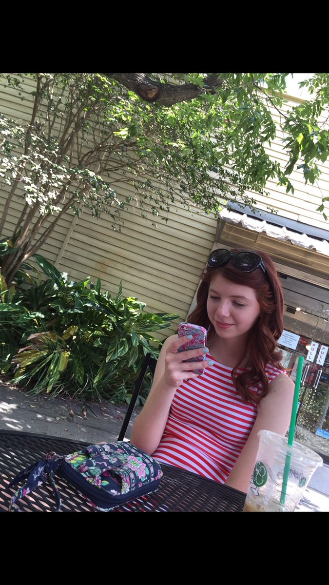 kimi_grl's tweet photo. this girl is leaving us tomorrow 😢🤧thanks for all the great times 💘💘 have a great year at Belmont lindsey girl 😁 https://t.co/yxKrCIc6gq