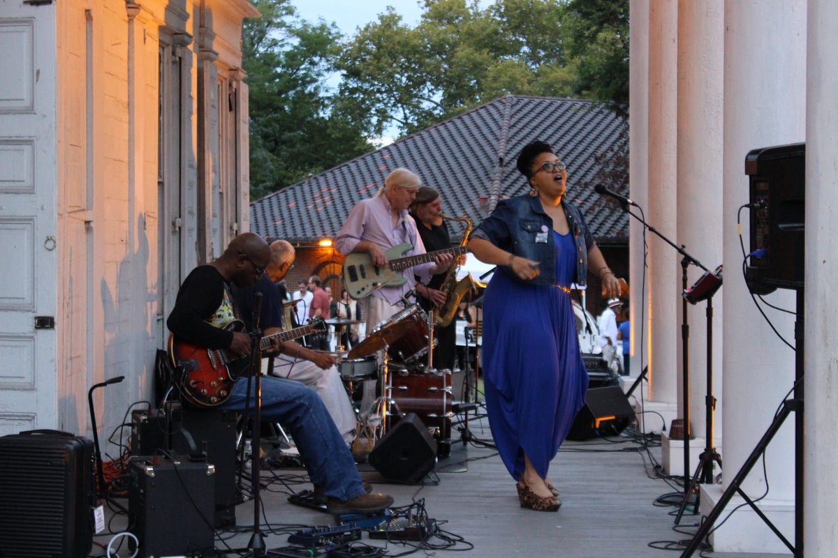 PhiladelphiaGov's tweet photo. Love your neighborhood park? Add a soundtrack to it! Check out this list of free outdoor concerts in Philly parks ➡️ https://t.co/d9aEbBCd8G https://t.co/LpSaelO4lk