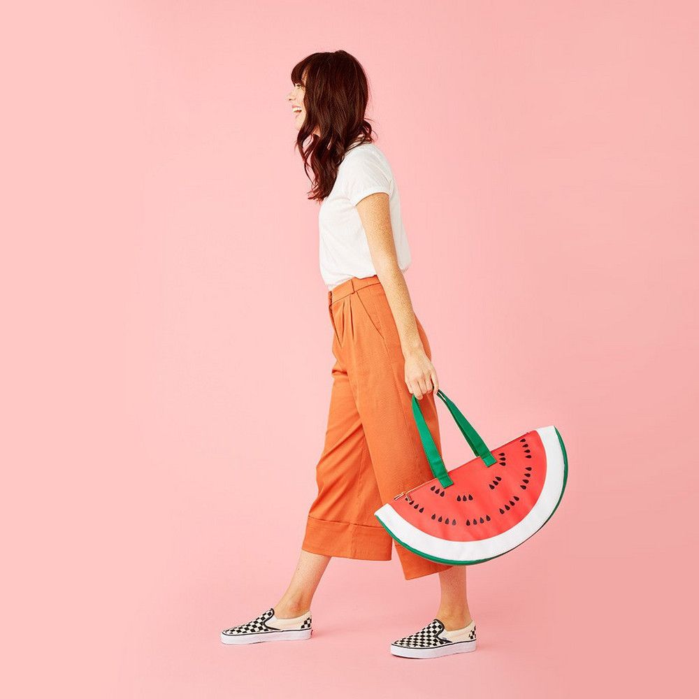 PressSeltzer's tweet photo. Keep your drinks [like PRESS sparkling alcohol seltzer] cool, and your look cooler. 🙌  https://t.co/fLGFaqYat1 https://t.co/rYDSXt3tGw