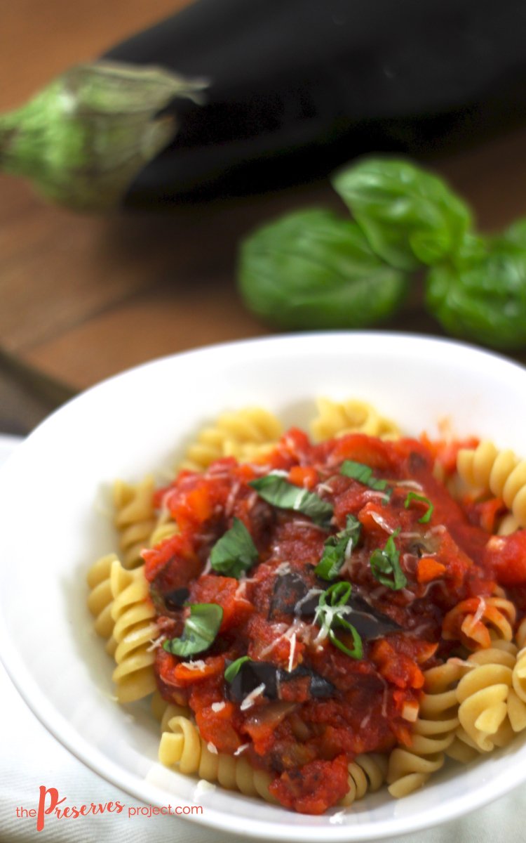 Stacy_Preserves's tweet photo. Tender Eggplant, tomatoes, basil and garlic combine to make this easy and delicious sauce!  https://t.co/XHZrtwQeY3 https://t.co/MoDFWVchbw