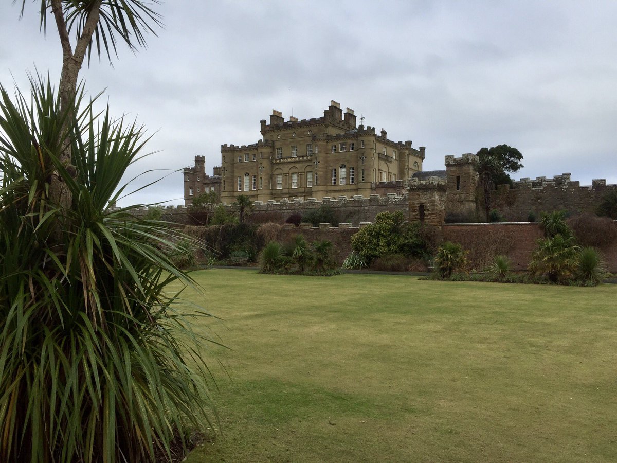 TheAuldBank's tweet photo. One of our favourite places @Culzeancastle @N_T_S #architecture #castle #Ayrshire #localattractions https://t.co/AFDRT9Uzxy