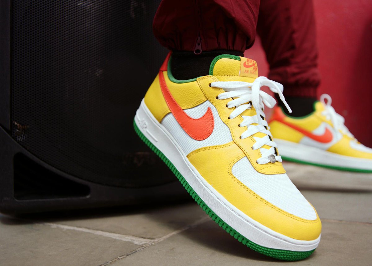 thedropdate's tweet photo. PEACE, LOVE &amp; UNITY - The NIKE AIR FORCE 1 LOW Carnival Pack lands this weekend 

>> https://t.co/hW7sx2Oz5B https://t.co/tf1mg1vIgH