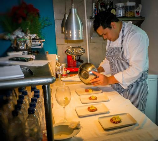 En <a href="/PlaceresUrbanos/">Placeres Urbanos</a> se encuentra vía telefónica el chef Tony Maldonado del Restautante <a href="/DUOMODEISAPORI/">IL DUOMO DEI SAPORI</a>