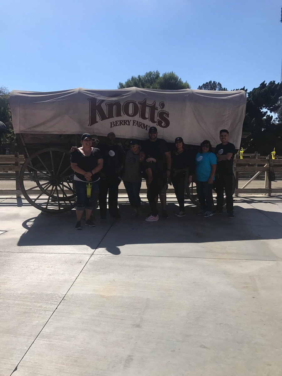 SalNegronMSS's tweet photo. Had a great outing with my team at Knotts #Tugglenation #thepowerof& #msscerritos @MssCerritos @JamesMccosar https://t.co/dWV05LvmGo