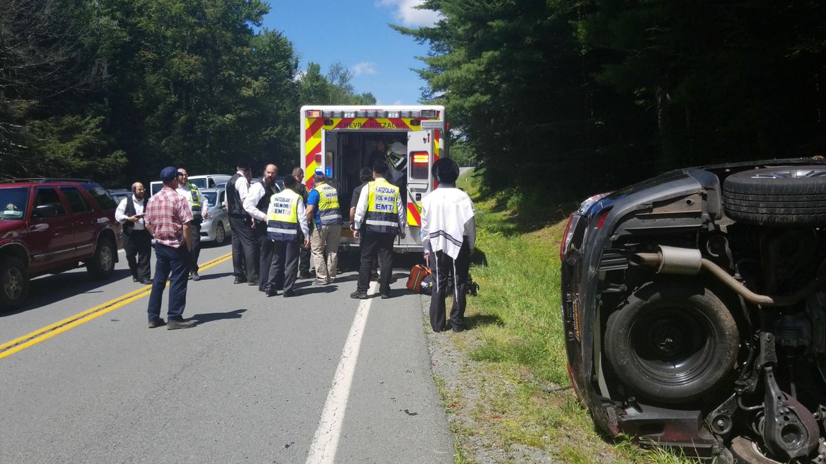 CatskillNews's tweet photo. ROLLOVER: One patient lightly injured in a rollover in Monticello on anawana Lake Road being transported by Hatzolah. https://t.co/SUo8dlvQY7
