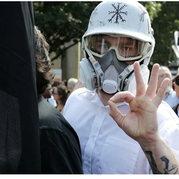 AnonymousPhila_'s tweet photo. #NeoNazis #kkk vs #trump. https://t.co/f4bf26UOIz