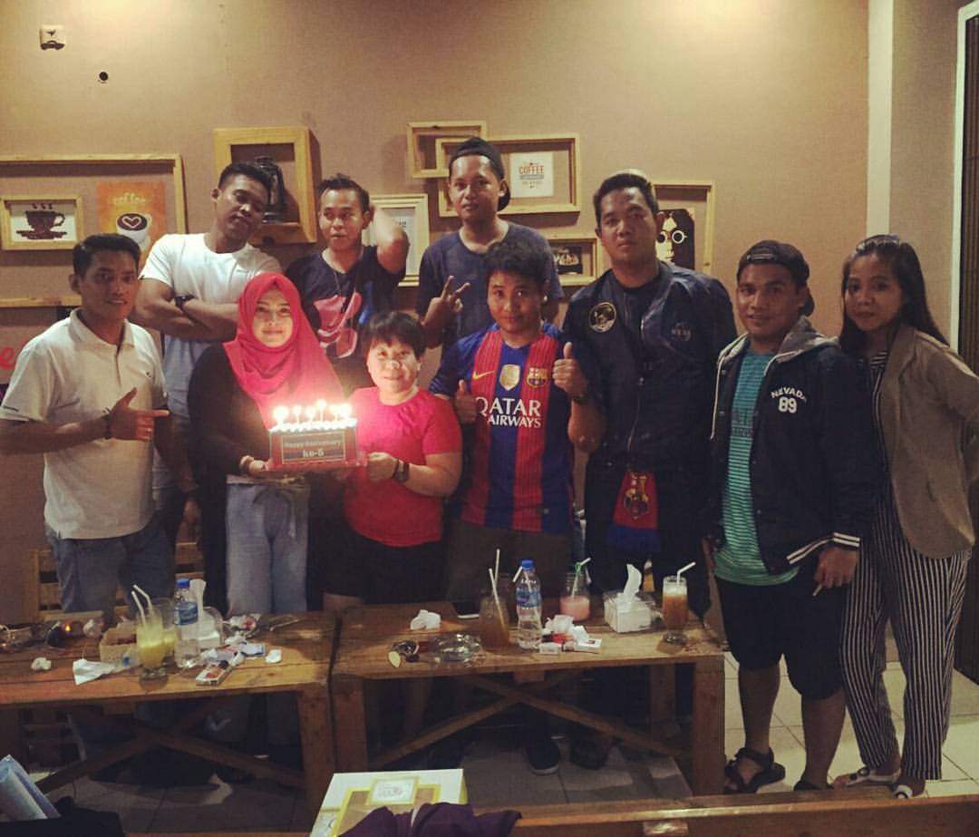 Selamat ulang tahun FCBI Balikpapan , Yang ke 5 Semoga panjang umur dan terus menjadi suporter barca .